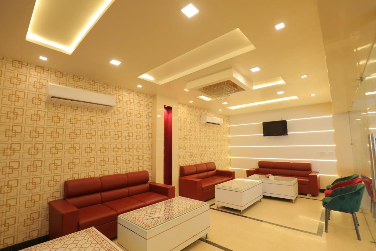 Hotel Sahib'S Red Carpet - The Family & Corporate Hotel Agra  Exterior photo